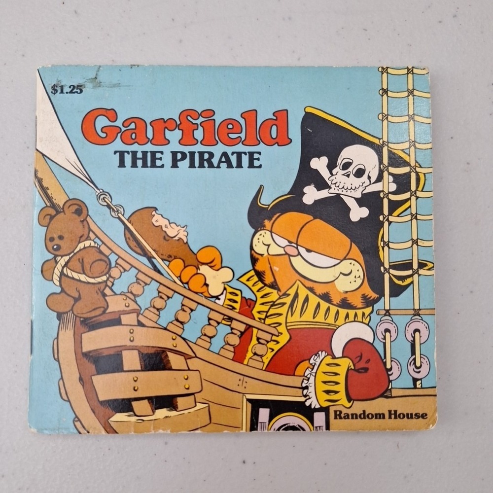 1982 Random House Garfield The Pirate Jim Davis Mike Fentz Comic Halloween Costu